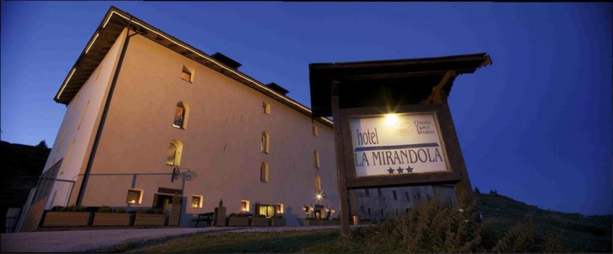 Dimora Storica La Mirandola Hotel Tonalepas